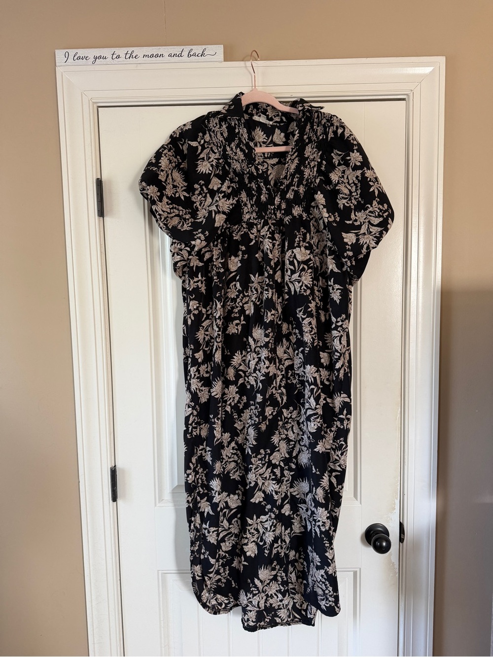 Entro Floral Short-Sleeve Midi Dress - Black and Cream